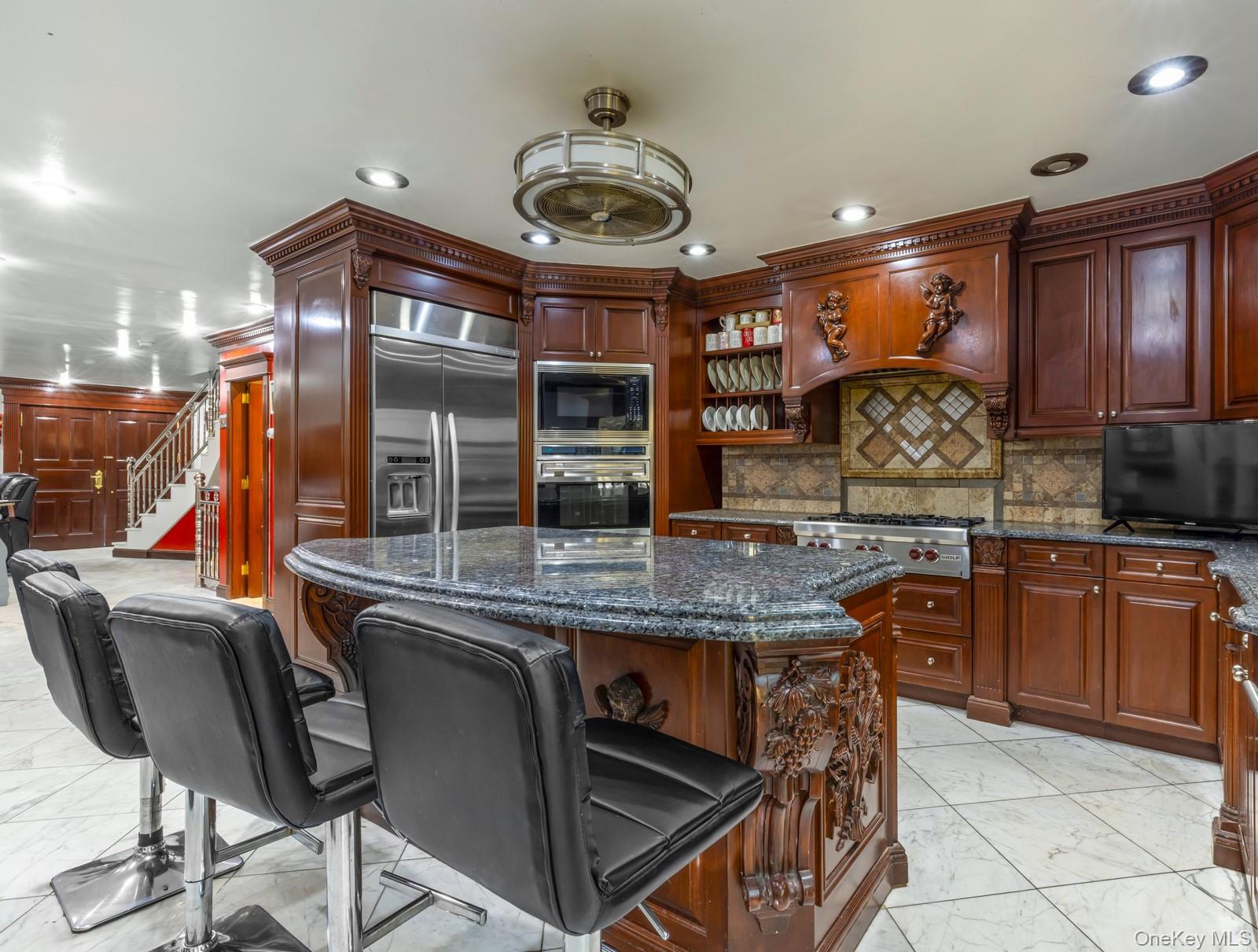 #3 photo, 2042 26th Street, Astoria , NY 11105