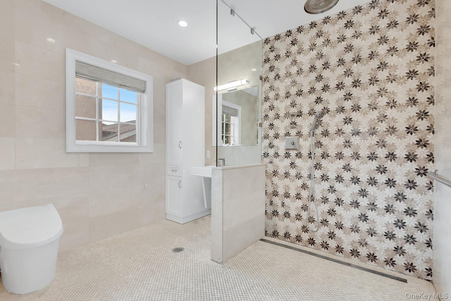 #12 photo, 209-25 28th Avenue, Bayside , NY 11360