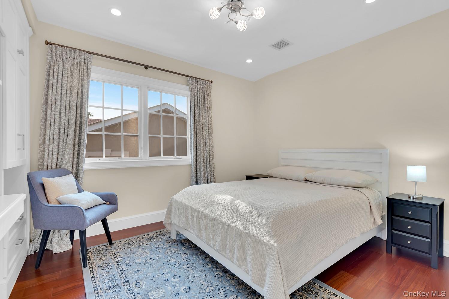 #13 photo, 209-25 28th Avenue, Bayside , NY 11360