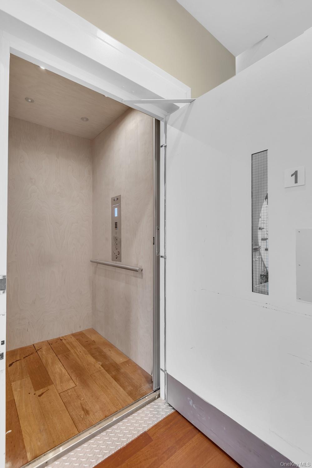 #14 photo, 209-25 28th Avenue, Bayside , NY 11360