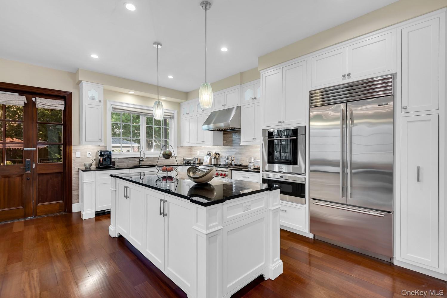 #7 photo, 209-25 28th Avenue, Bayside , NY 11360