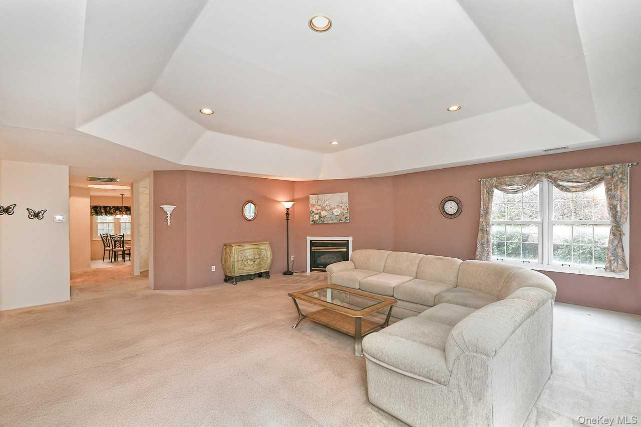 #13 photo, 79 Lakebridge Drive, Kings Park , NY 11754