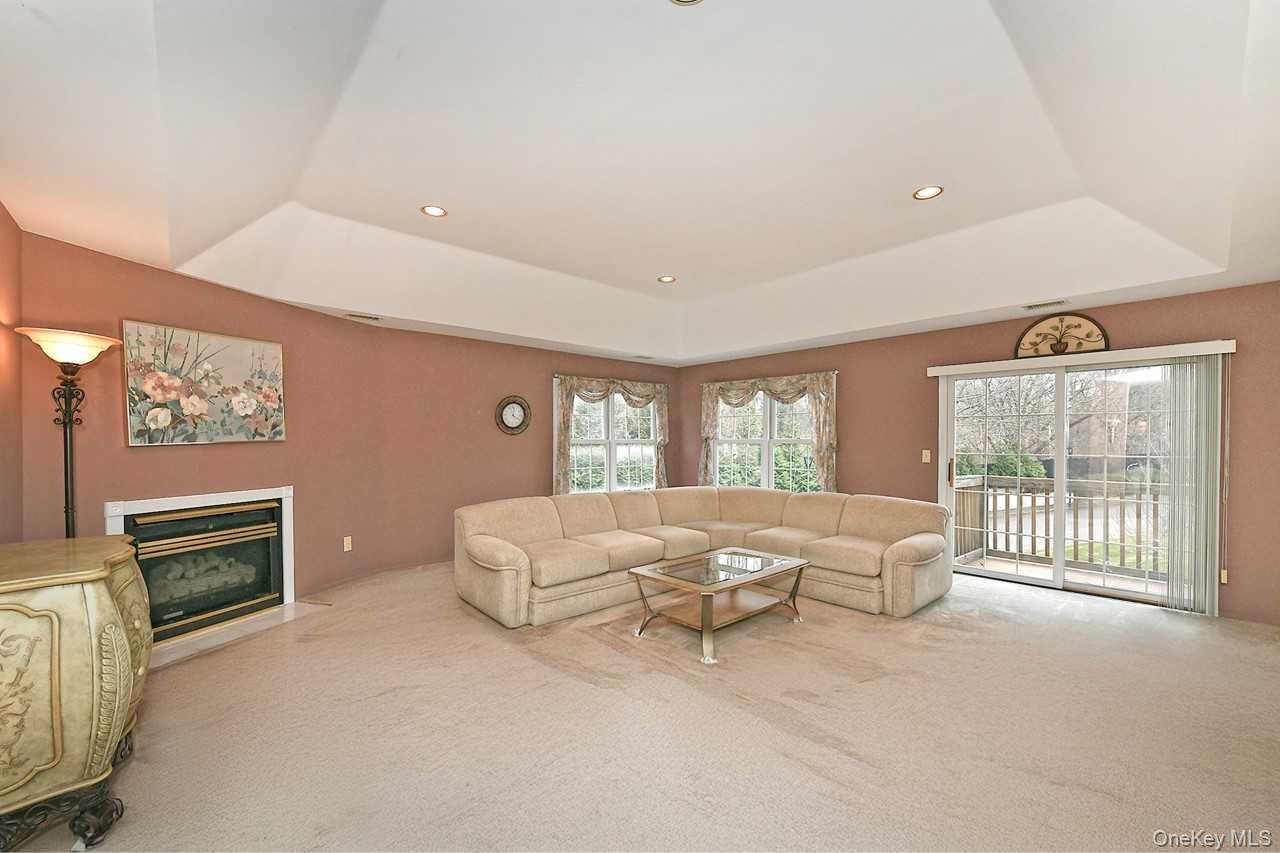 #14 photo, 79 Lakebridge Drive, Kings Park , NY 11754