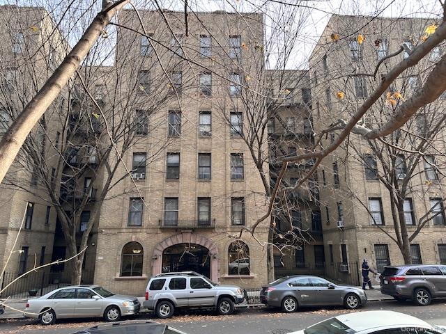 #4 photo, 225 Bennett Avenue, New York (Manhattan) , NY 10040