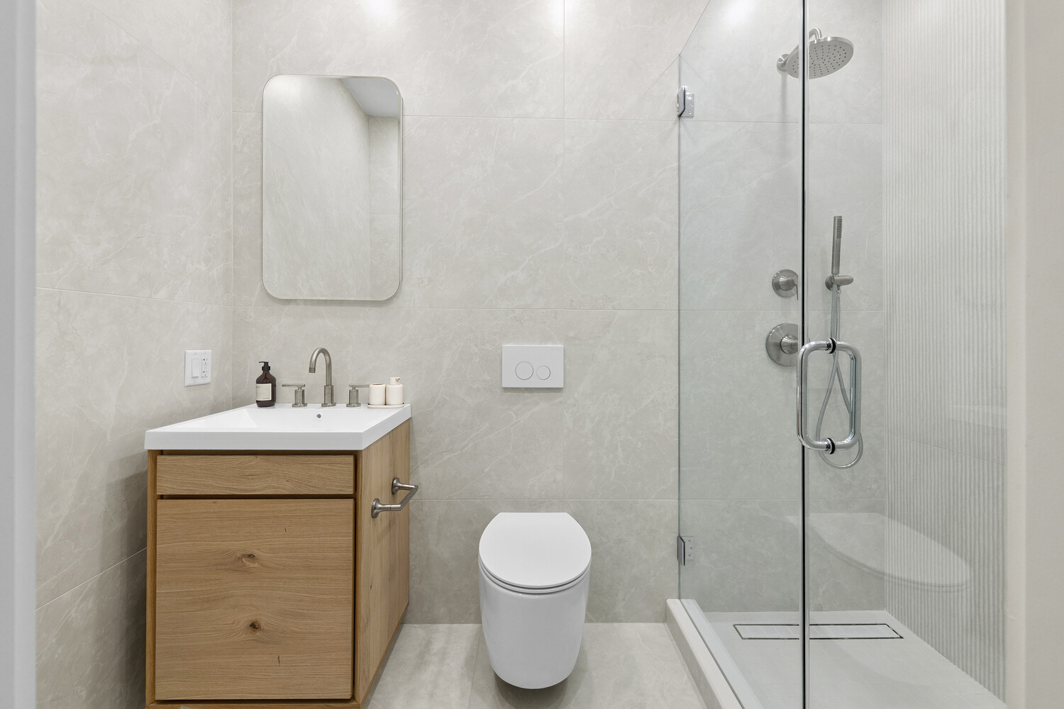 #8 photo, 184 HAWTHORNE Street, Prospect Lefferts Gardens , NY 11225