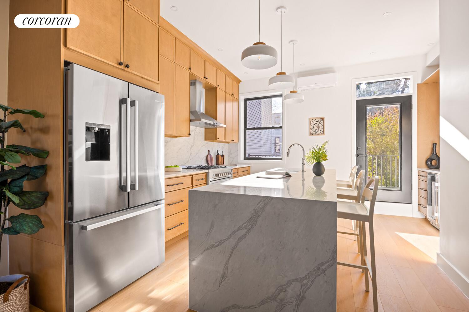 #7 photo, 1044 LAFAYETTE Avenue, Stuyvesant Heights , NY 11221