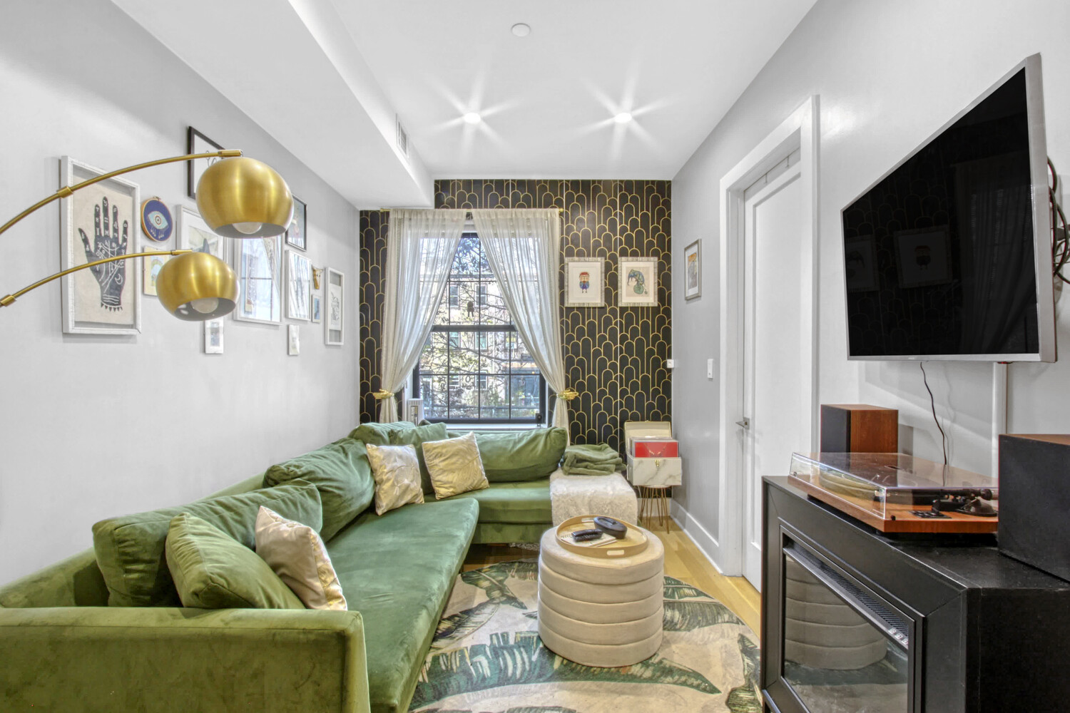 #3 photo, 573 GATES Avenue, Bedford-Stuyvesant , NY 11221