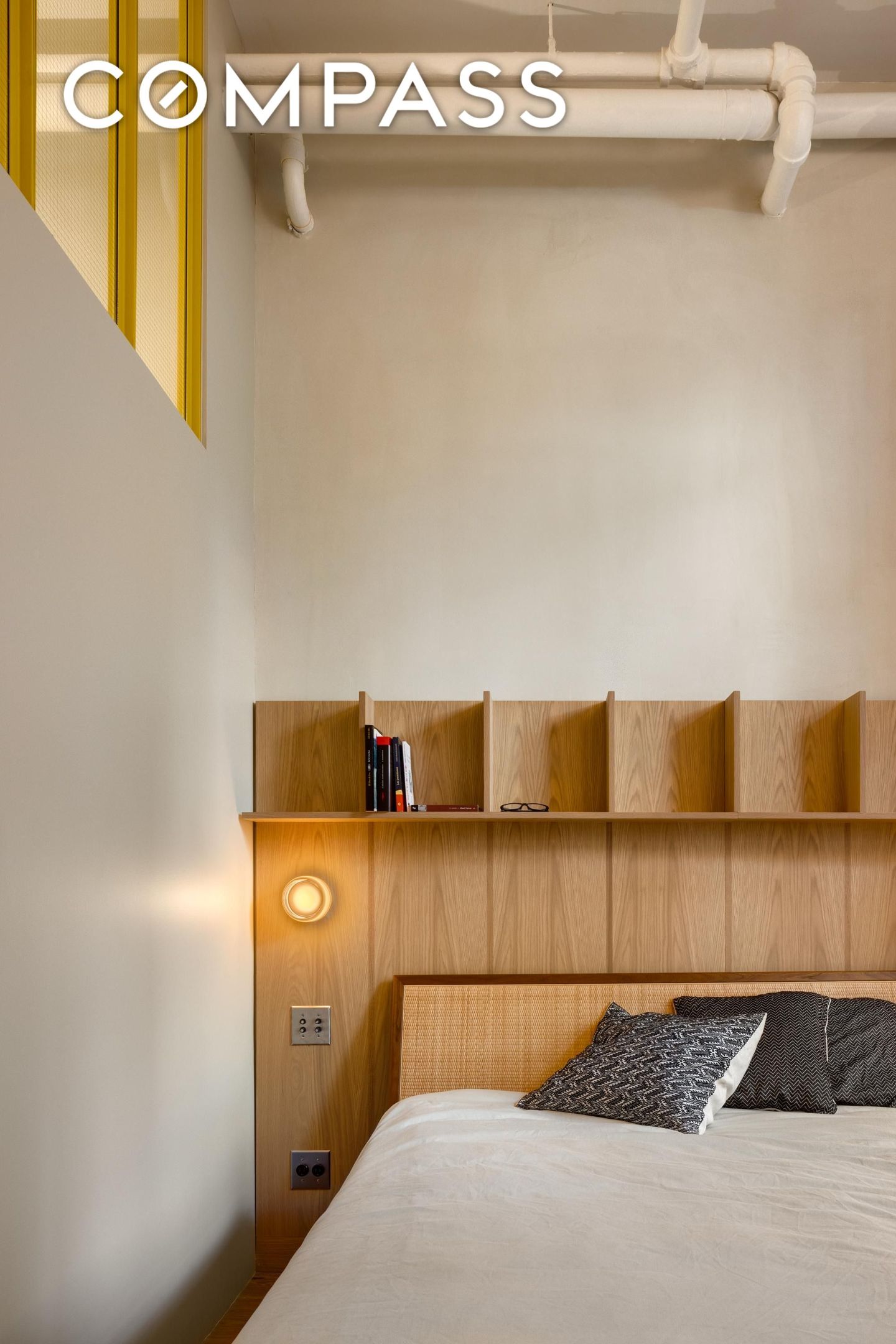 #12 photo, 140 Sullivan Street, SoHo , NY 10012