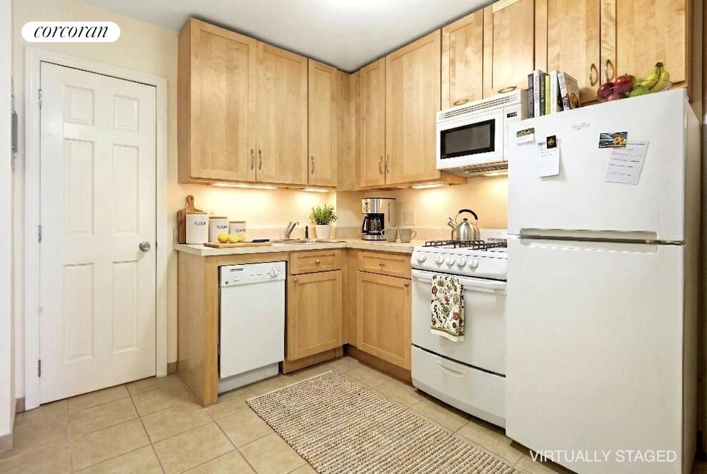 #5 photo, 246 E 90TH Street, Yorkville , NY 10128