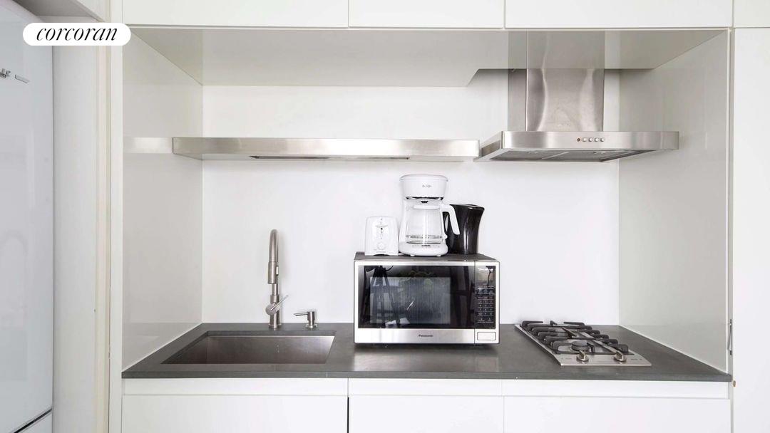 #6 photo, 70 W 45TH Street, Midtown , NY 10036