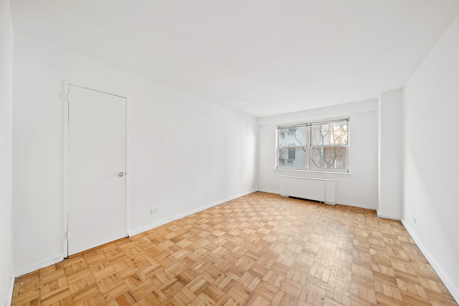 #12 photo, 155 E 34th Street, Murray Hill , NY 10016