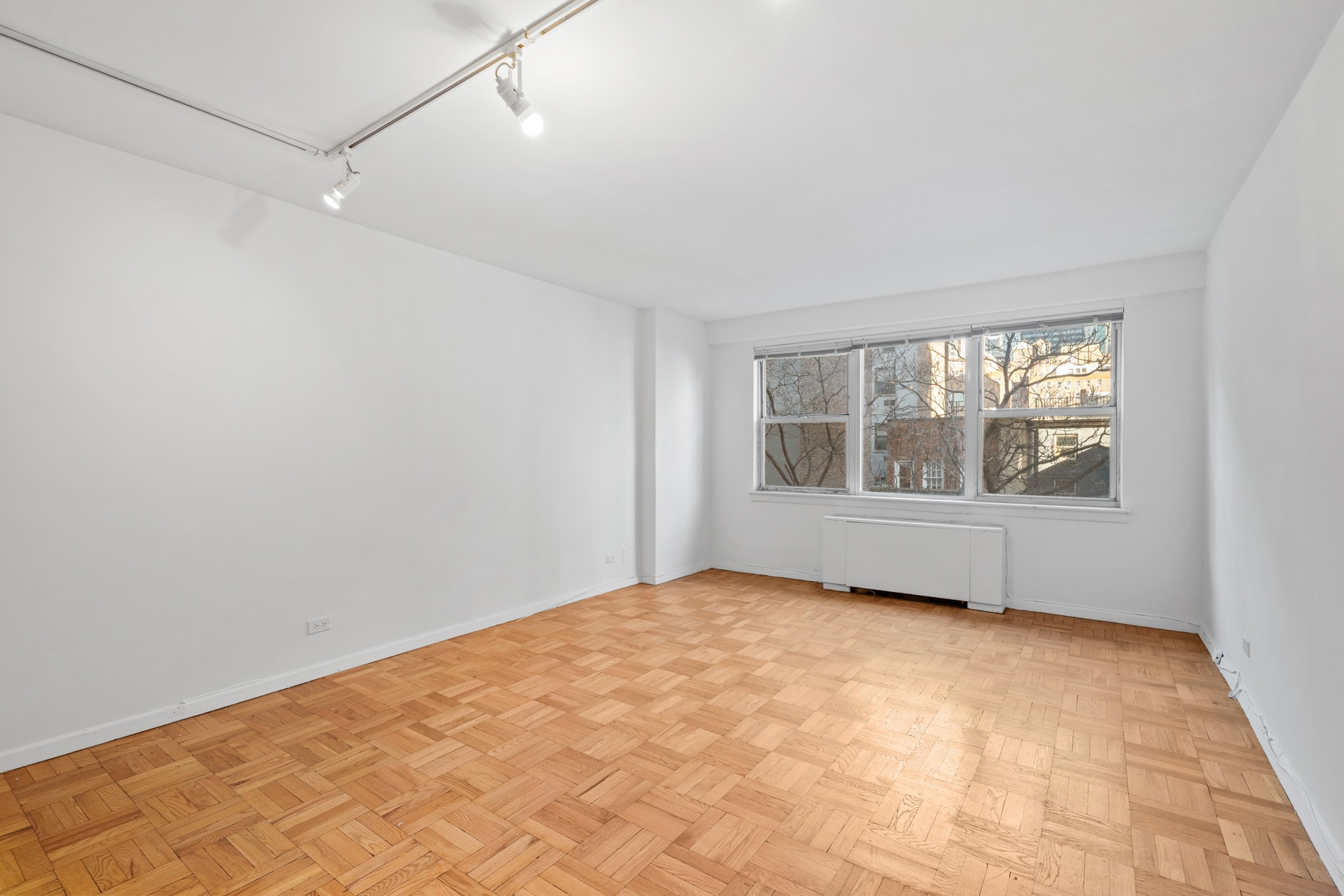 #6 photo, 155 E 34th Street, Murray Hill , NY 10016