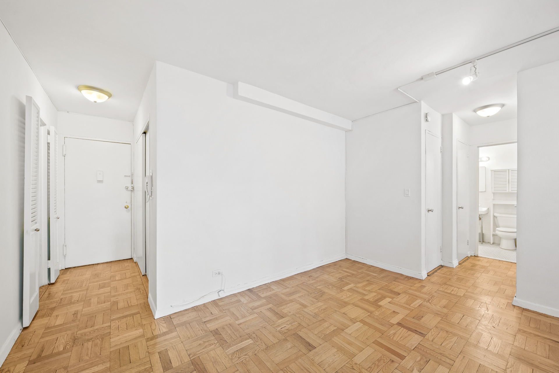 #9 photo, 155 E 34th Street, Murray Hill , NY 10016