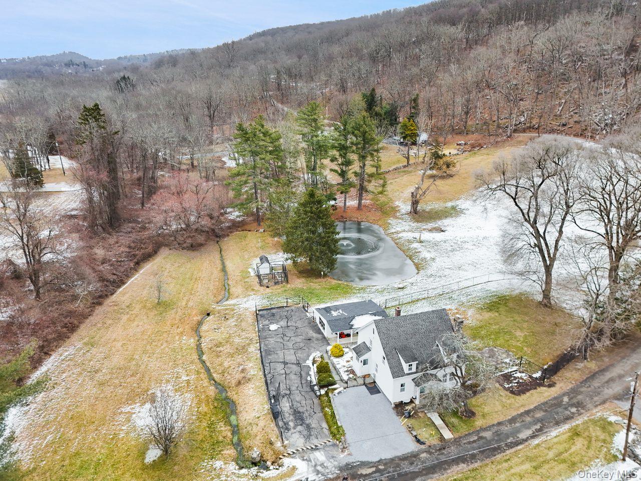 #4 photo, 20 Abbeyfield Lane, Brewster , NY 10509