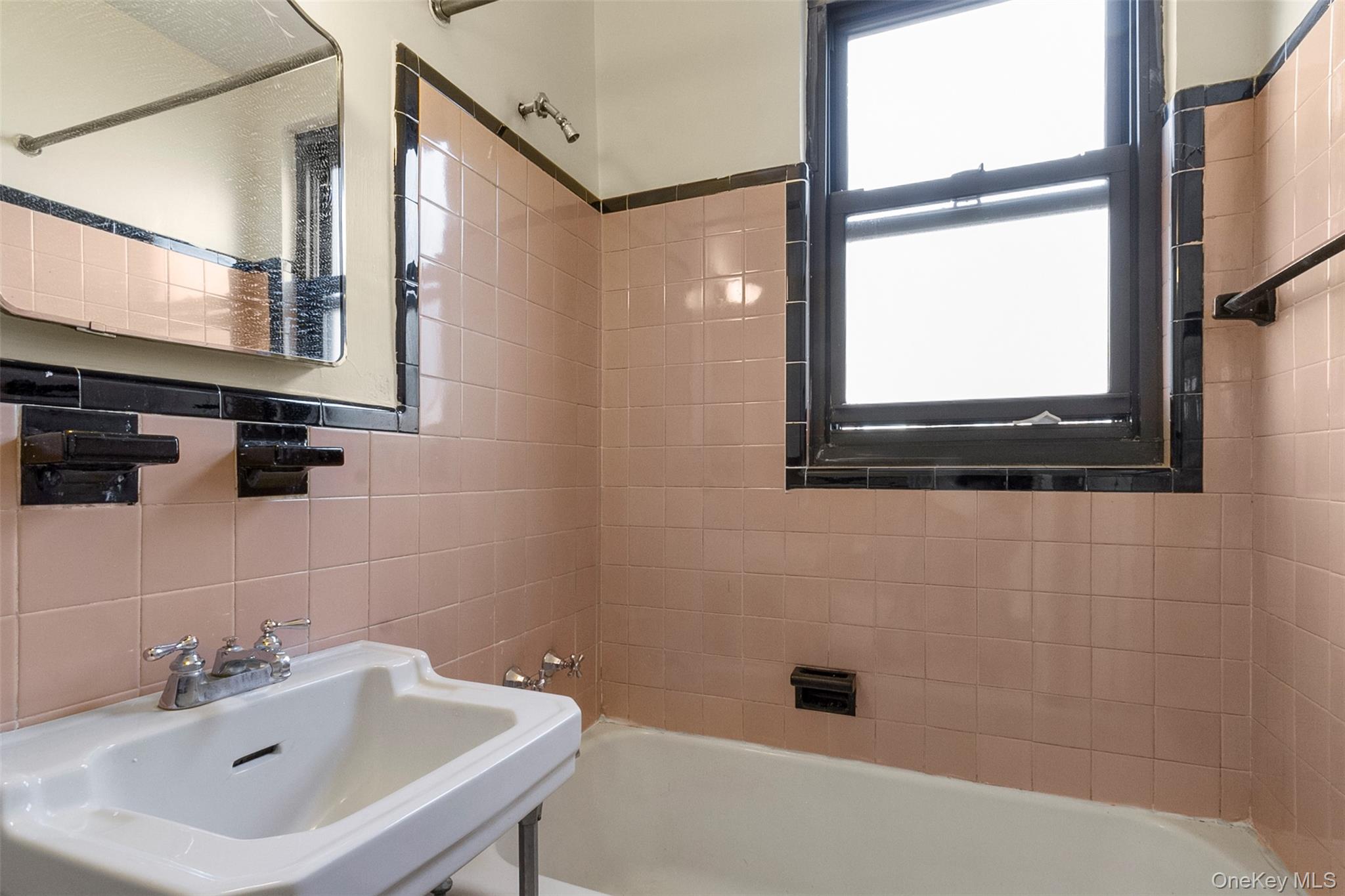 #15 photo, 5 Rockledge Road, Hartsdale , NY 10530