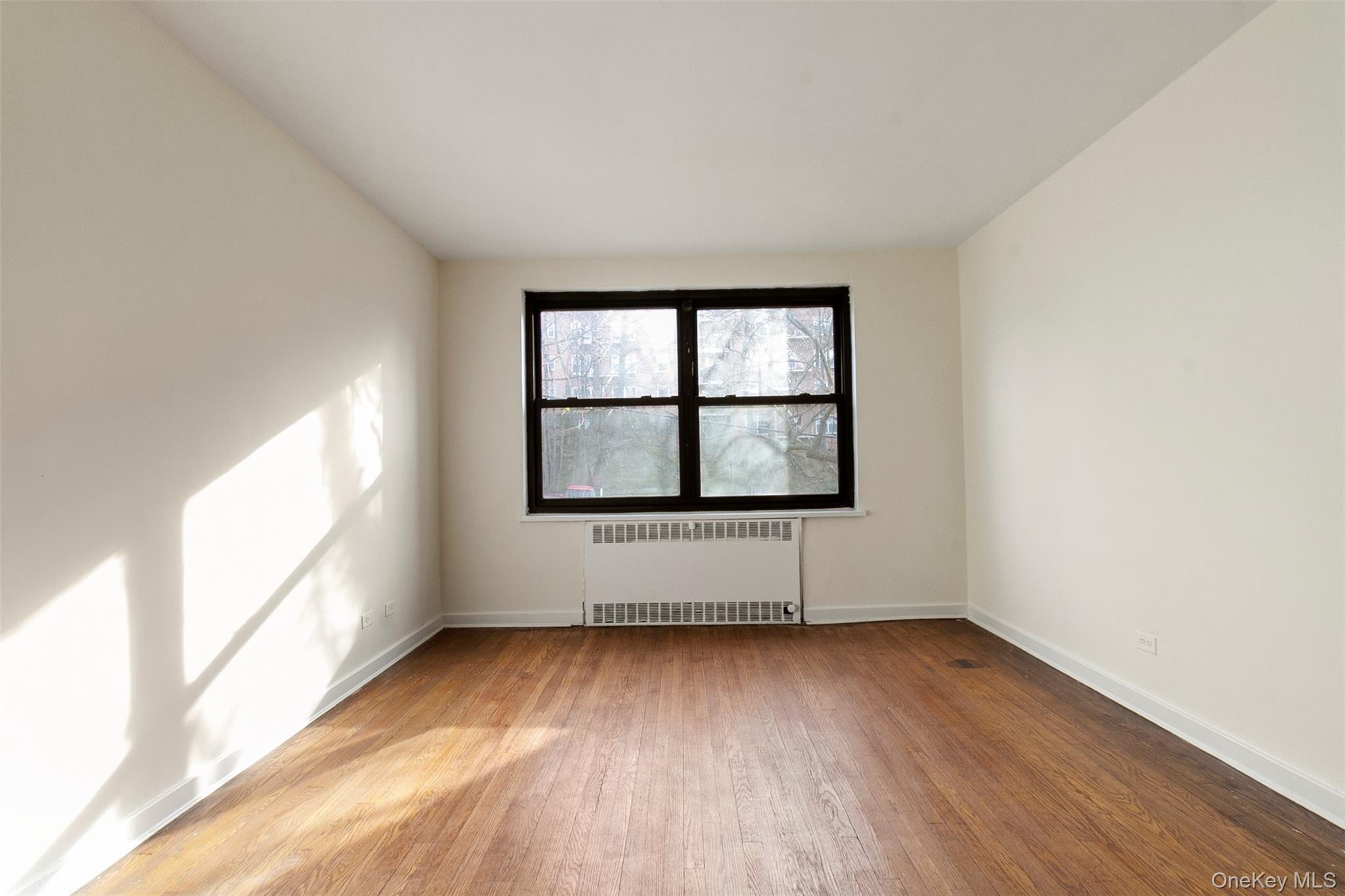 #6 photo, 5 Rockledge Road, Hartsdale , NY 10530