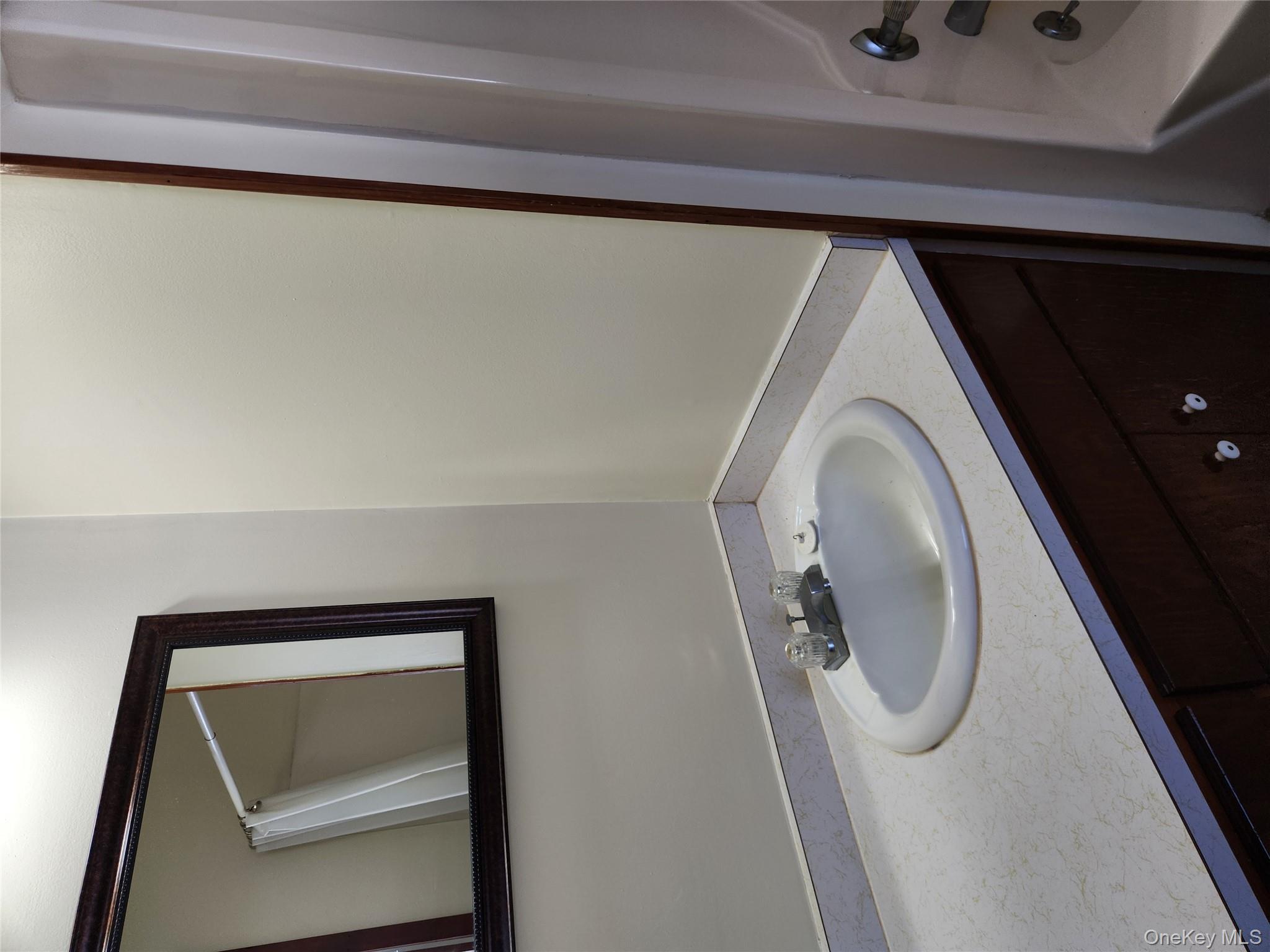 #8 photo, 63 JEFFERSON Road, Red Hook , NY 12571