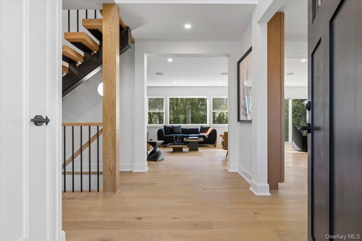 #4 photo, 369 Orienta Avenue, Mamaroneck , NY 10543