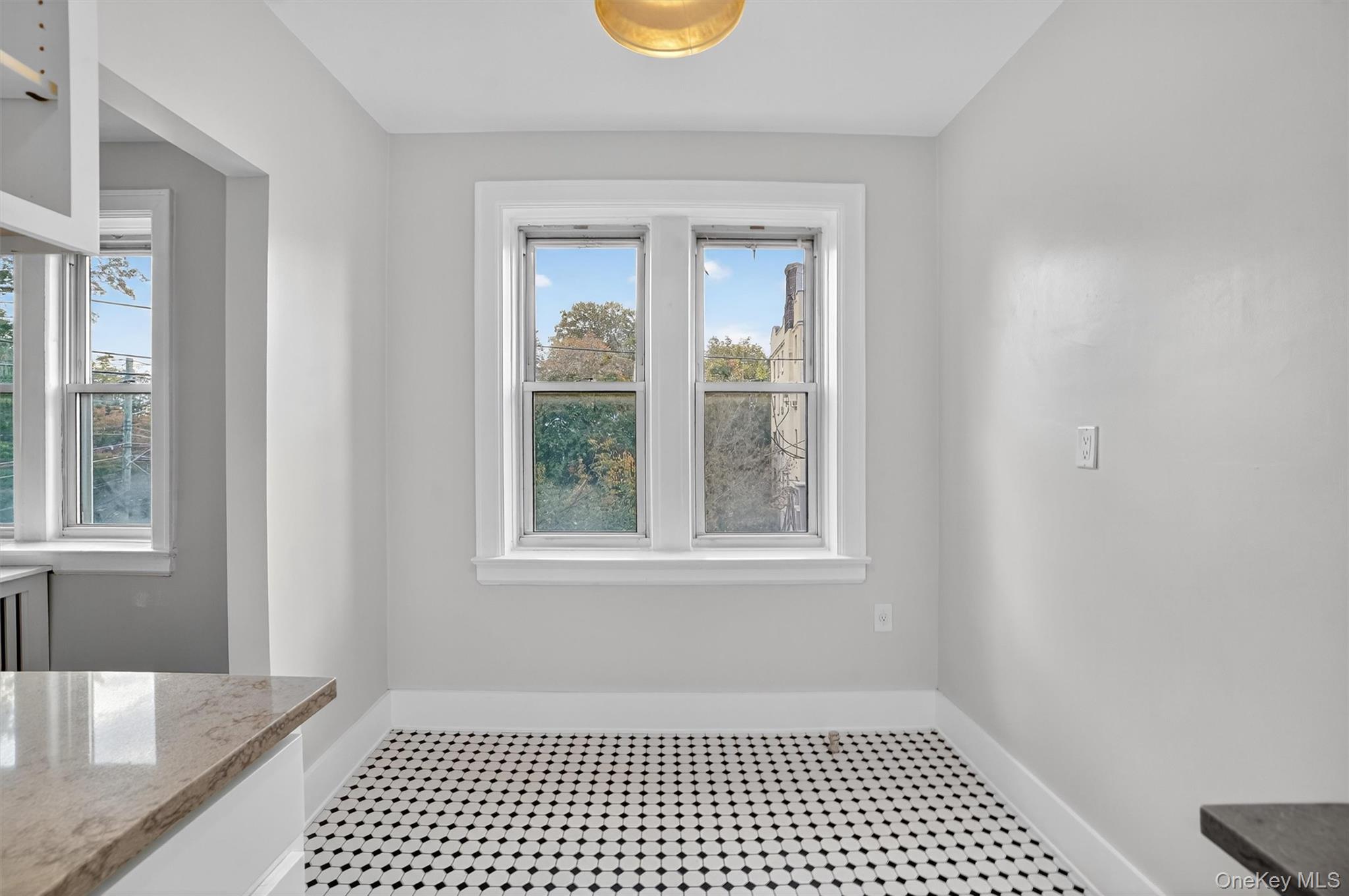 #17 photo, 294 Bronxville Road, Bronxville , NY 10708