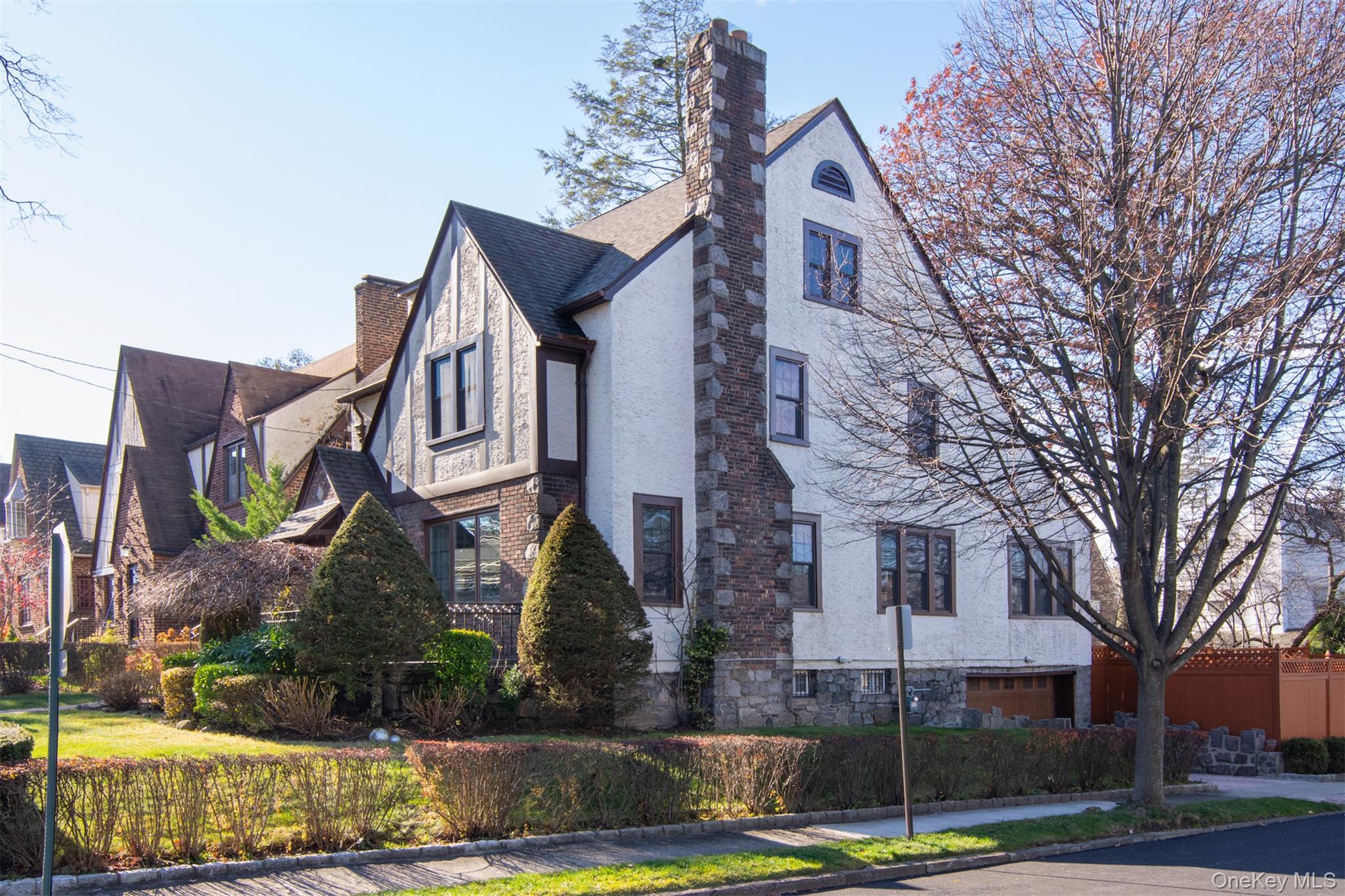 #4 photo, 233 Kneeland Avenue, Yonkers , NY 10705