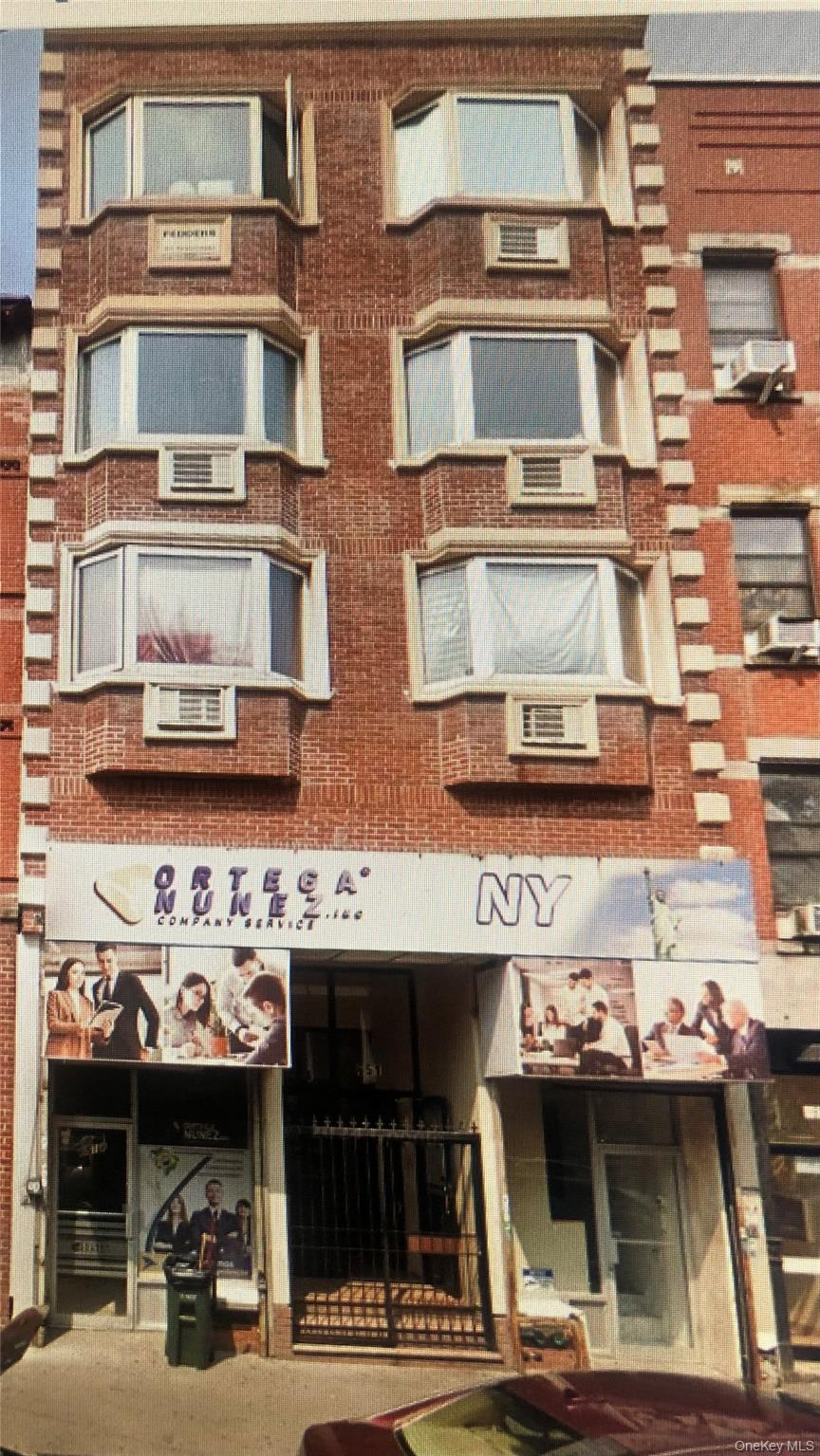 #1 photo, 651 Courtlandt Avenue, Bronx , NY 10451