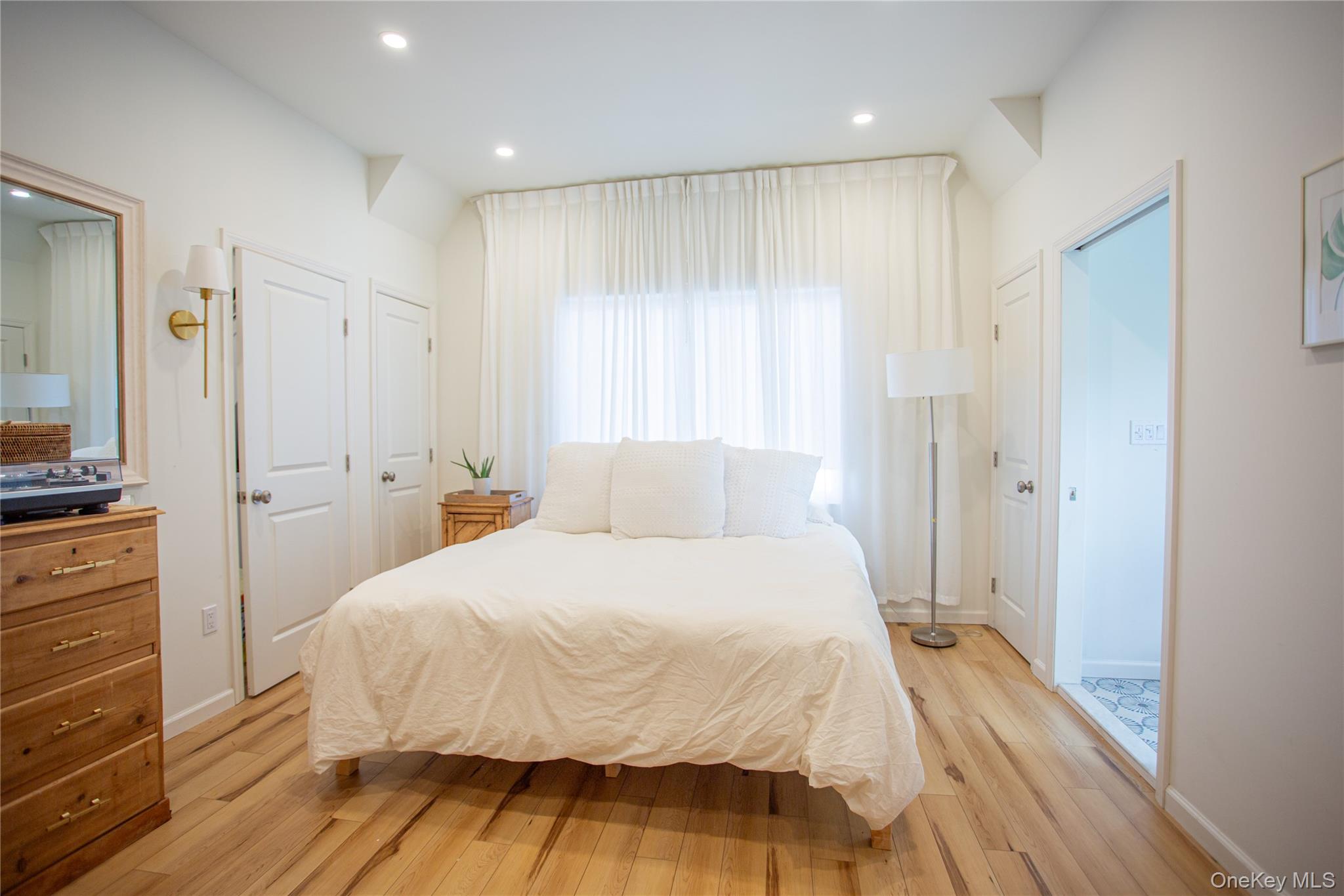 #19 photo, 2175 Bay Boulevard, Atlantic Beach , NY 11509