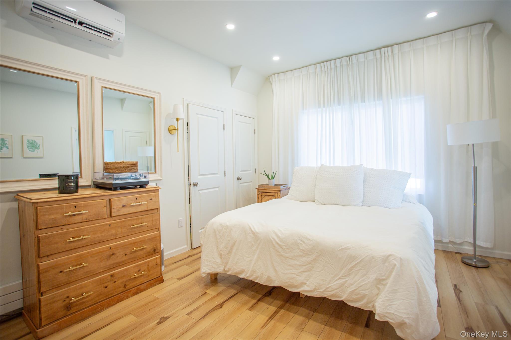 #20 photo, 2175 Bay Boulevard, Atlantic Beach , NY 11509