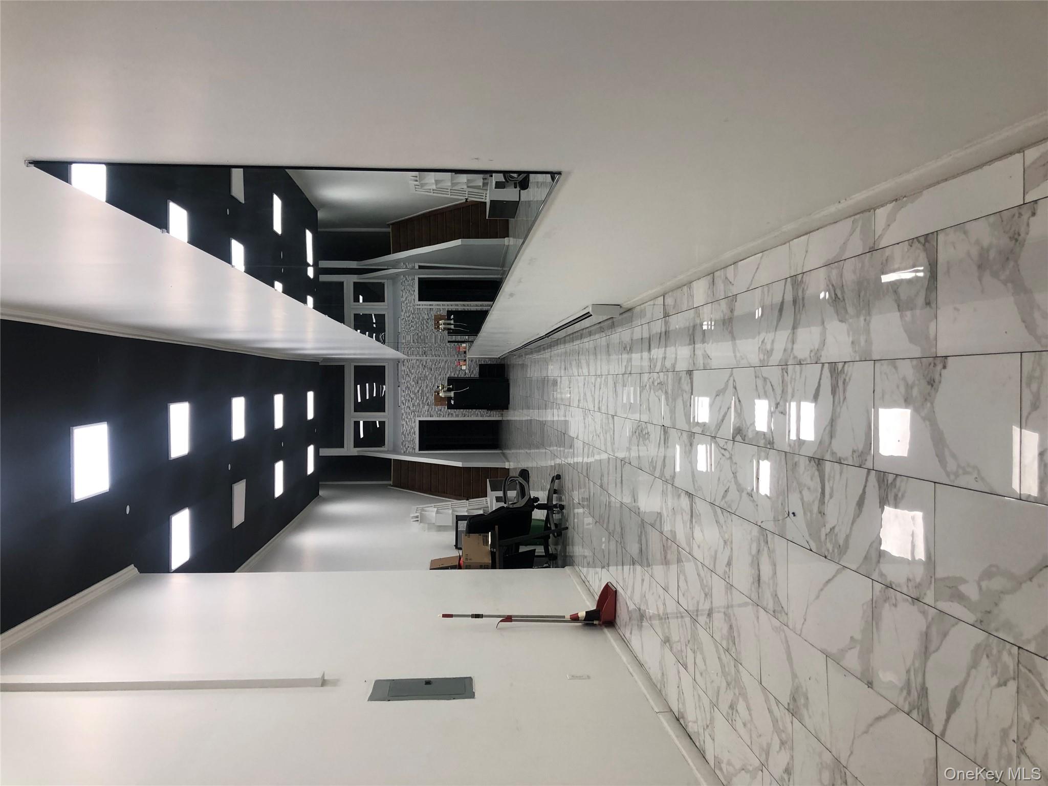 #2 photo, 651 Courtlandt Avenue, Bronx , NY 10451