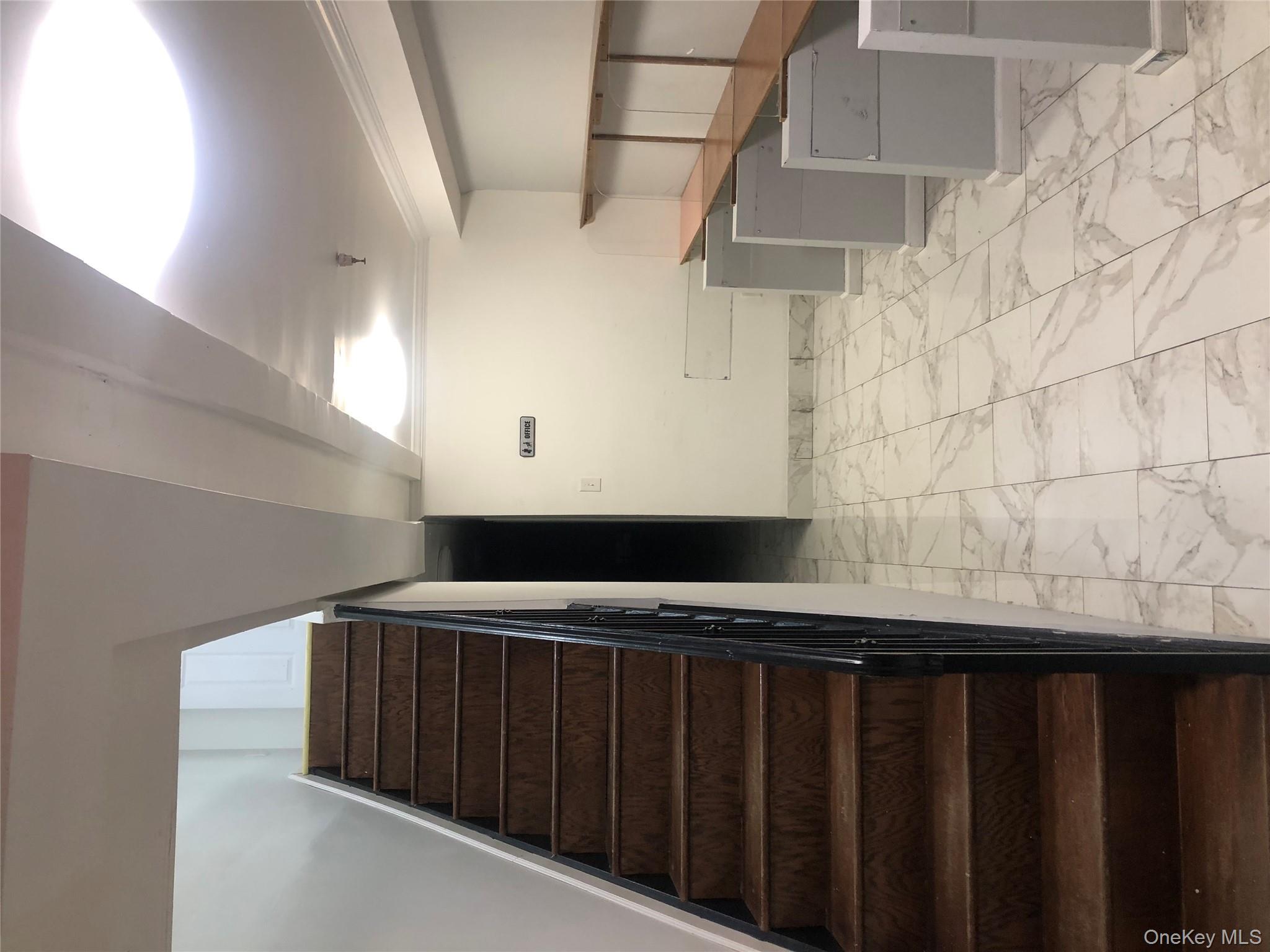 #4 photo, 651 Courtlandt Avenue, Bronx , NY 10451