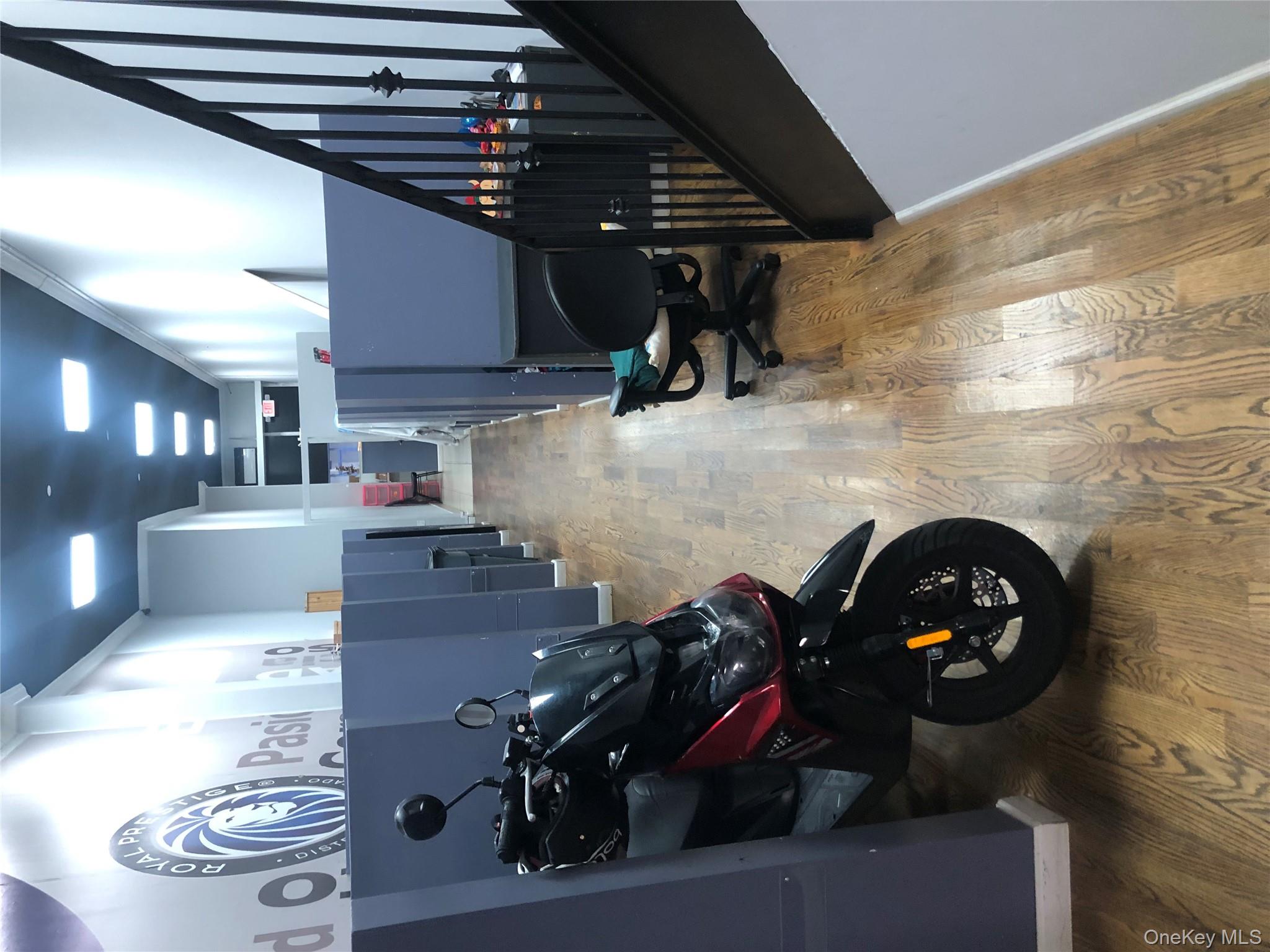 #5 photo, 651 Courtlandt Avenue, Bronx , NY 10451