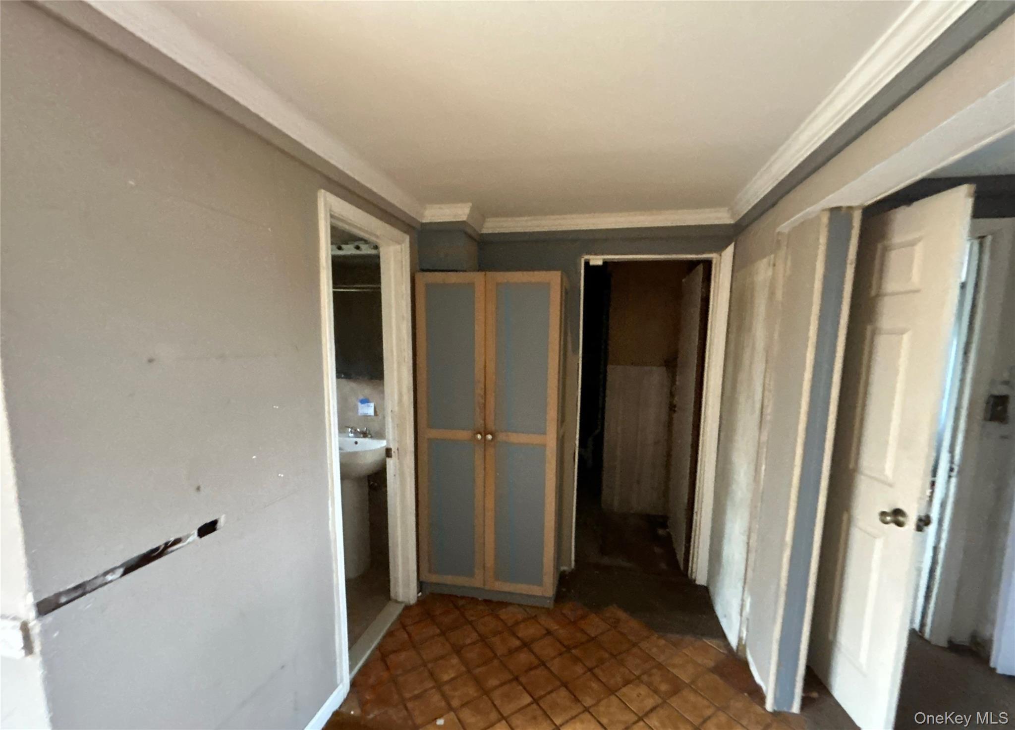 #10 photo, 461 Skidmore Road, Deer Park , NY 11729