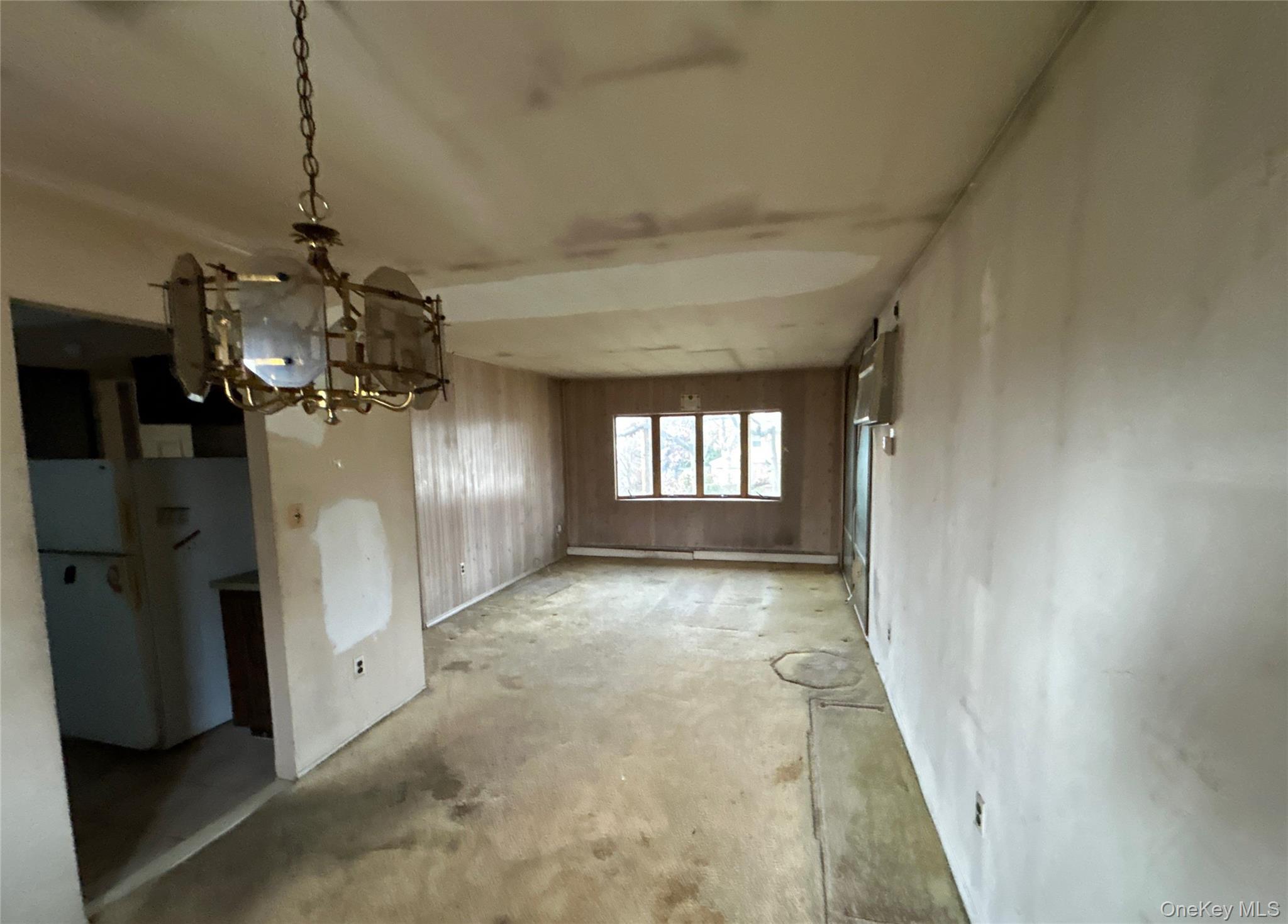 #4 photo, 461 Skidmore Road, Deer Park , NY 11729