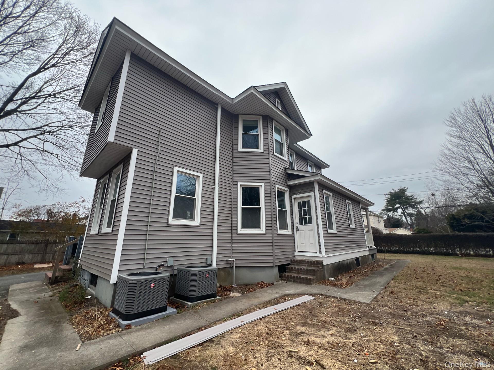 #1 photo, 24 W 18th Street, Huntington Station , NY 11746