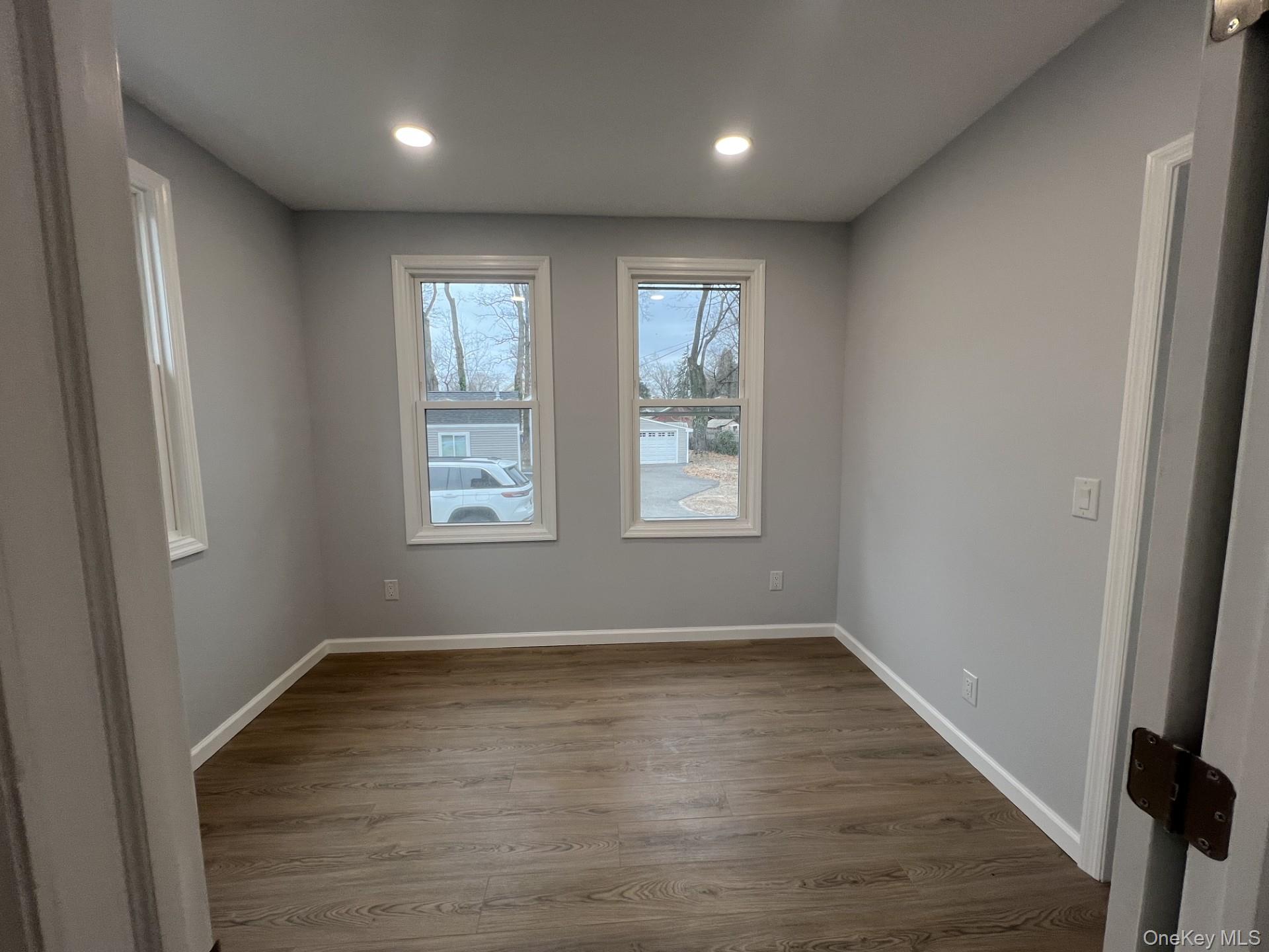 #4 photo, 24 W 18th Street, Huntington Station , NY 11746