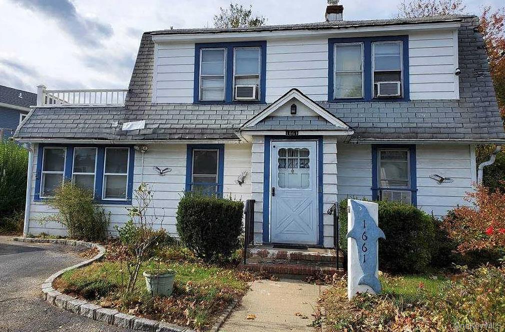 #1 photo, 1661 Prospect Avenue, East Meadow , NY 11554