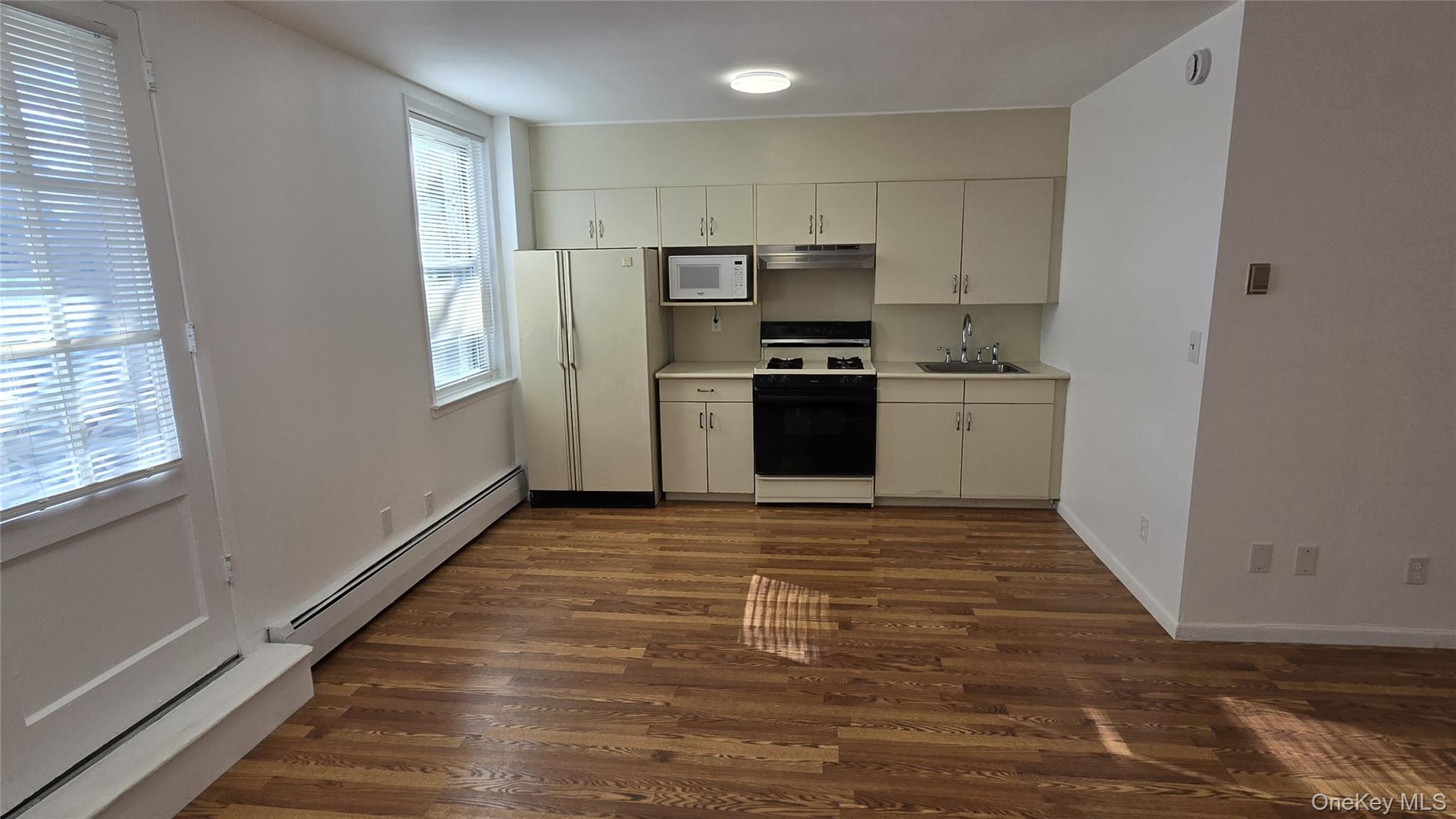 #11 photo, 30 Daley Place, Lynbrook , NY 11563