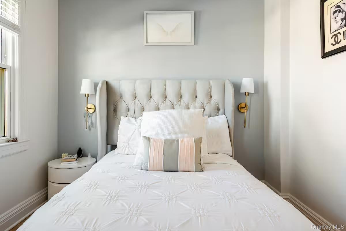 #19 photo, 151-05 20th Road 20th, Whitestone , NY 11357