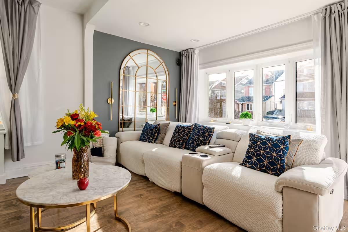 #4 photo, 151-05 20th Road 20th, Whitestone , NY 11357