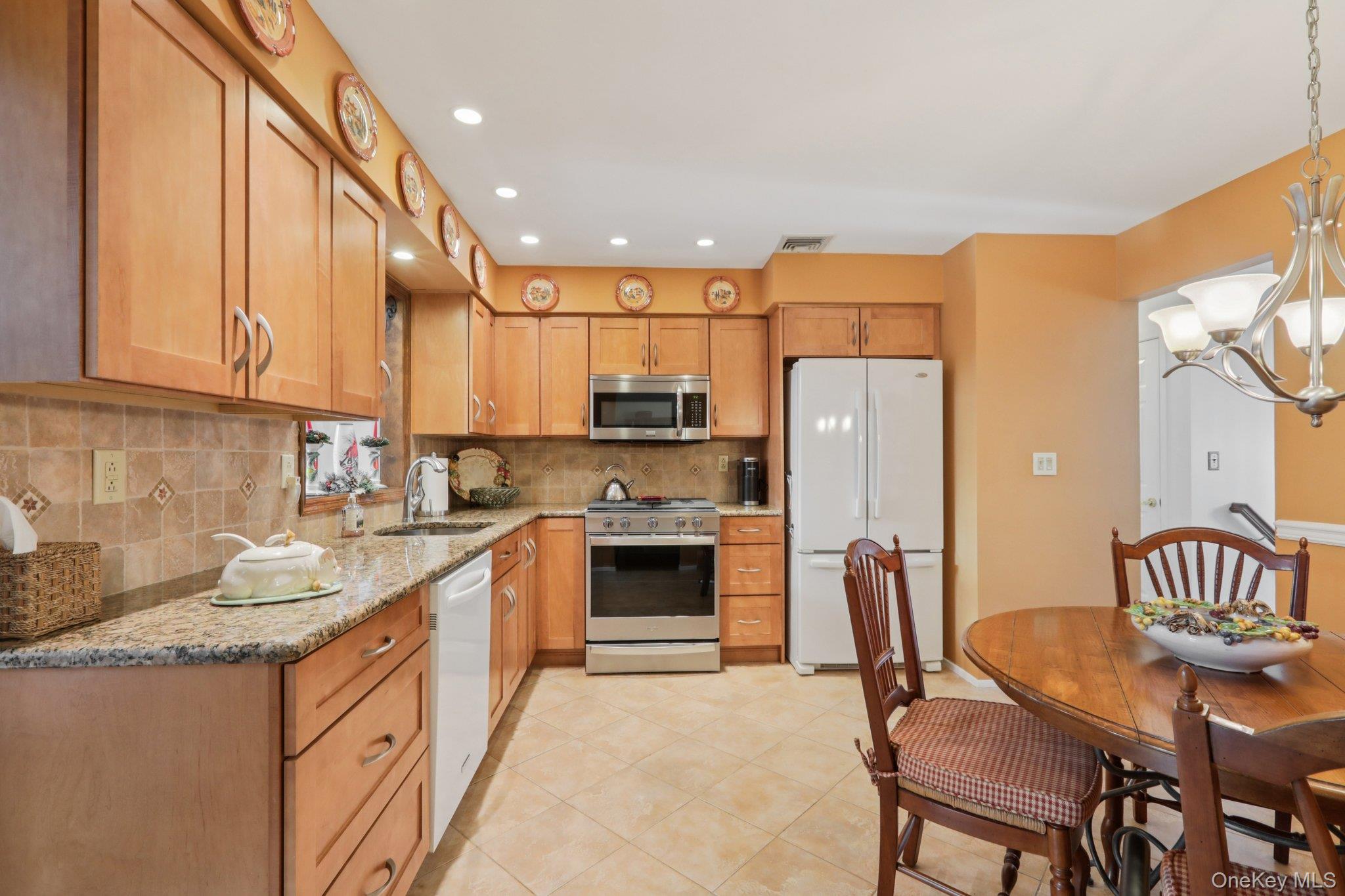 #19 photo, 229 Betsy Ross Drive, Orangeburg , NY 10962