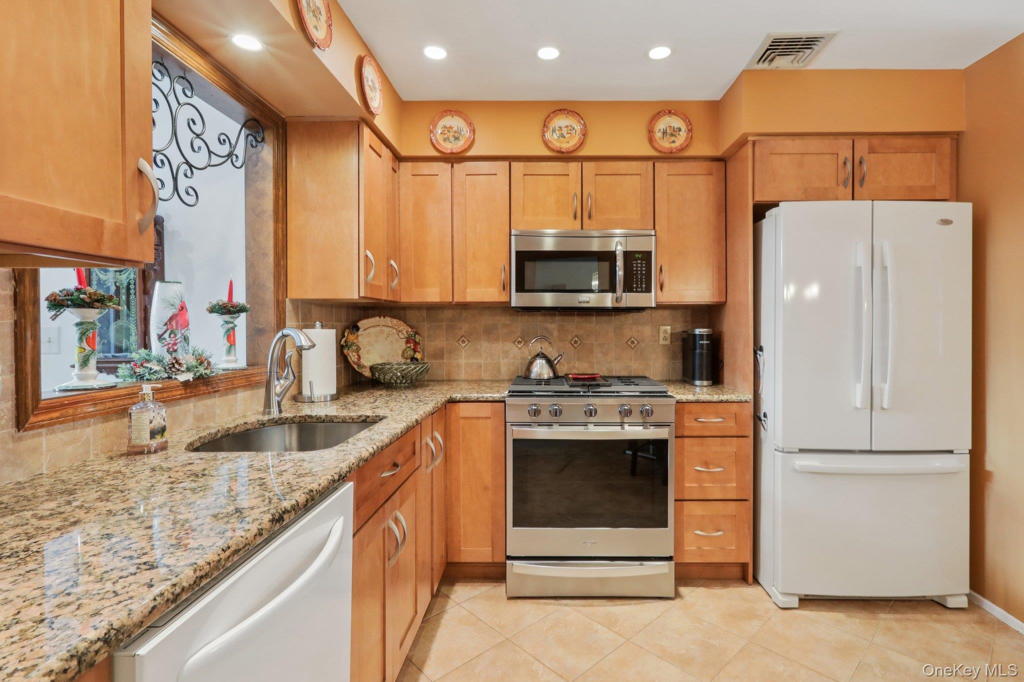 #20 photo, 229 Betsy Ross Drive, Orangeburg , NY 10962