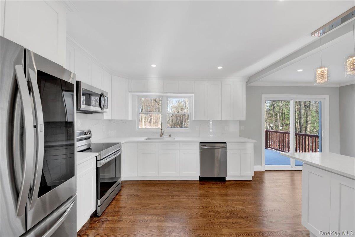 #13 photo, 204 Dahlia Drive, Mahopac , NY 10541