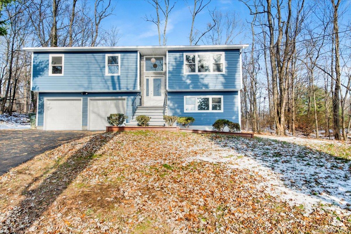 #2 photo, 204 Dahlia Drive, Mahopac , NY 10541