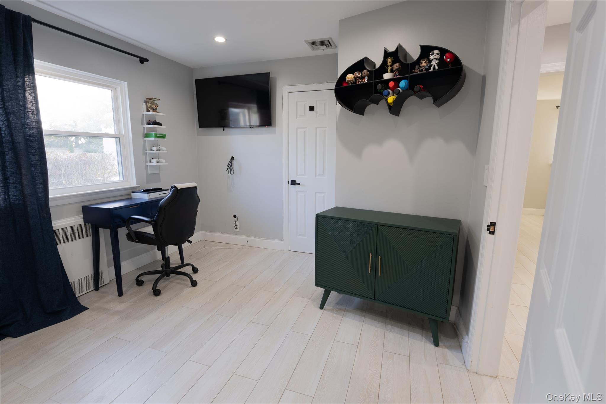 #11 photo, 275 Longvue Terrace, Yonkers , NY 10710