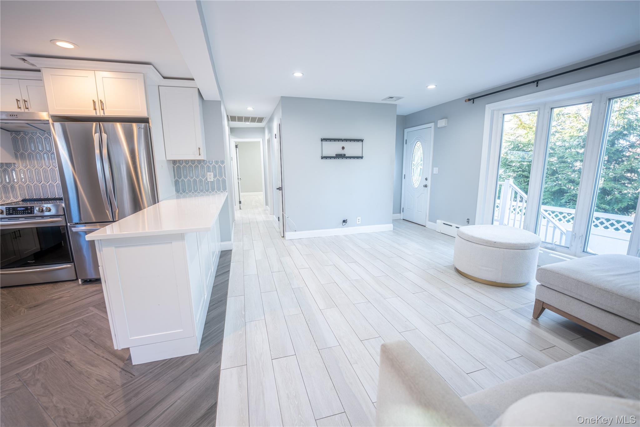 #3 photo, 275 Longvue Terrace, Yonkers , NY 10710