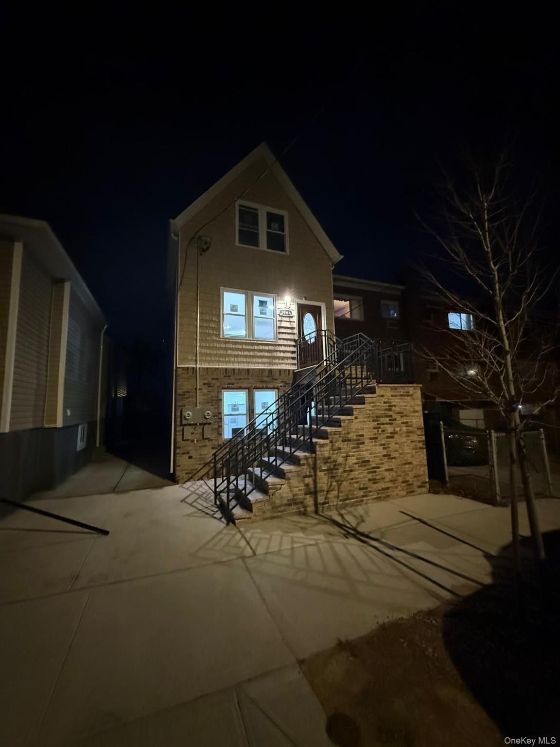 #1 photo, 3964 Duryea Avenue, Bronx , NY 10466