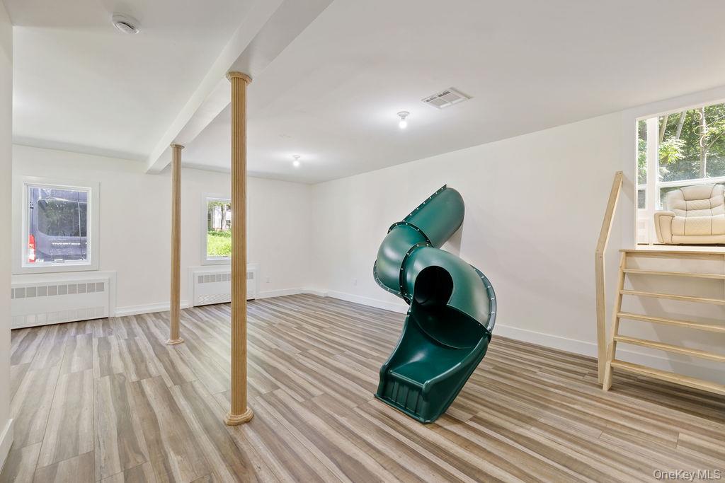 #15 photo, 9 Wendover Lane, Suffern , NY 10901