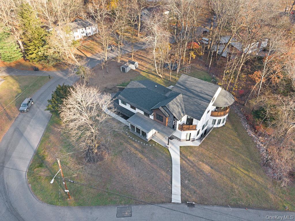 #2 photo, 9 Wendover Lane, Suffern , NY 10901