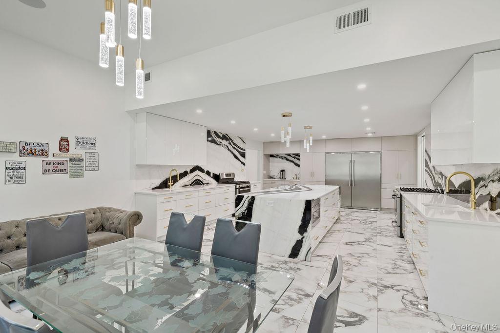 #6 photo, 9 Wendover Lane, Suffern , NY 10901