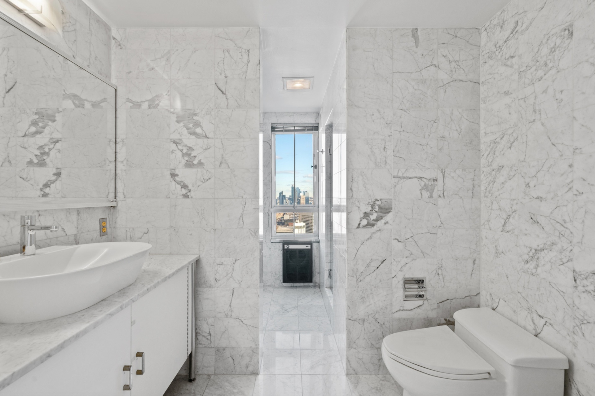 #11 photo, New York City, Sutton Place , NY 10022