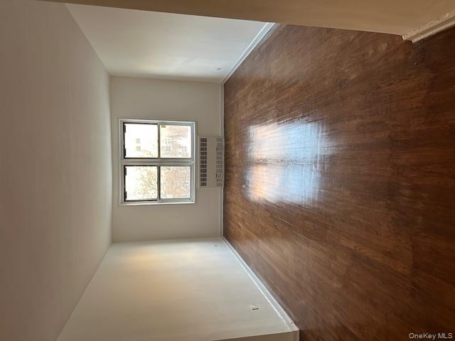 #4 photo, 90-10 34 Avenue, Jackson Heights , NY 11372